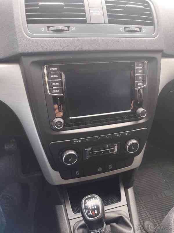 Škoda Yeti 2,0   4x4 TDI - foto 13