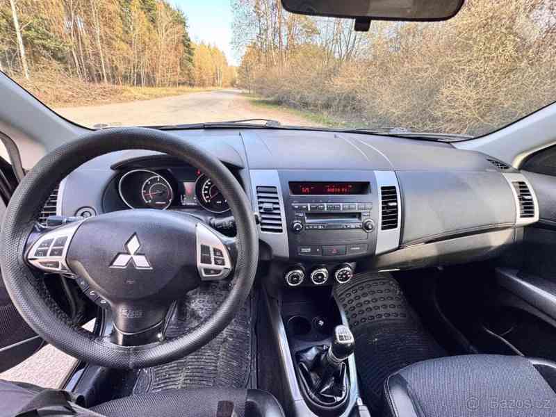 Mitsubishi Outlander - foto 10
