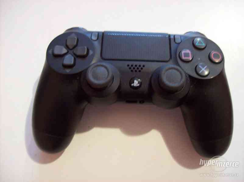 ovladač Sony Playstation 4 - foto 1