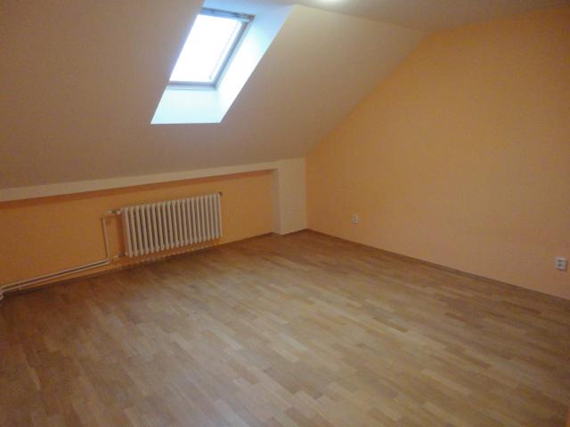 Pronájem 2+1 ulice Příční, centrum, 85 m2, balkon  - foto 4