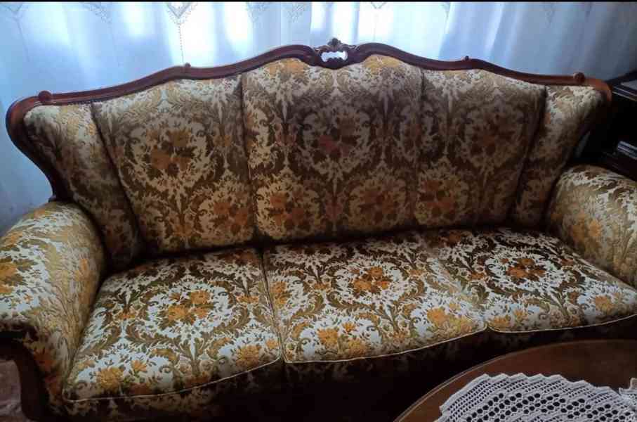 Starožitný dřevěný čalouněný gauč pohovka divan sofa sedačka - foto 2