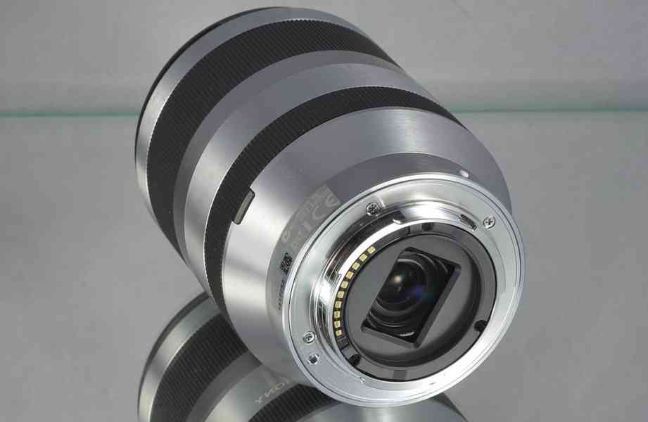 Sony E 18-200mm 3.5-6.3 OSS *APS-C Zoom *E mount - foto 5