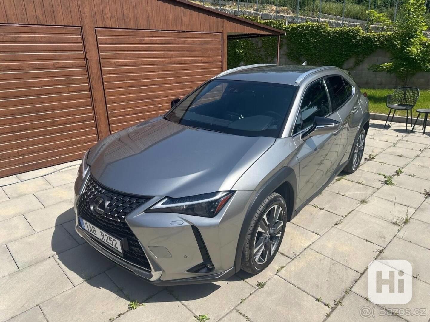 Lexus UX 250h 2,0   UX - foto 1
