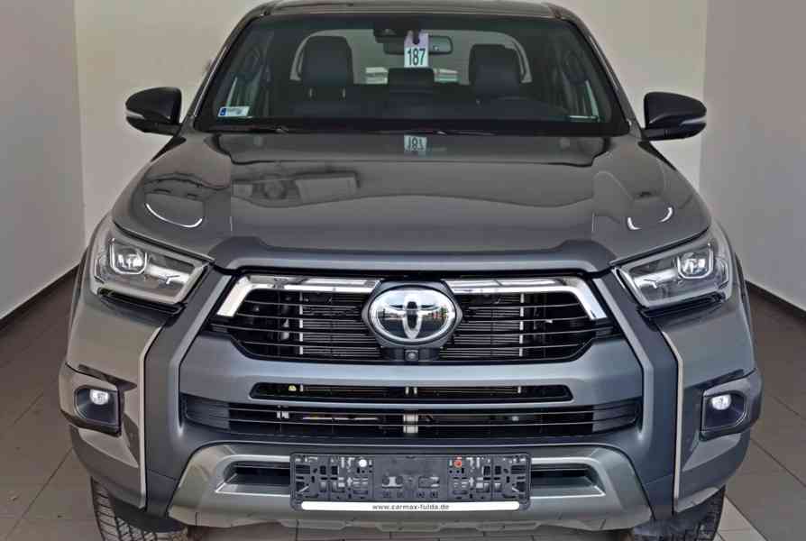 Toyota Hilux 2.8 D-4D 4x4 Invincible 150kw - foto 30