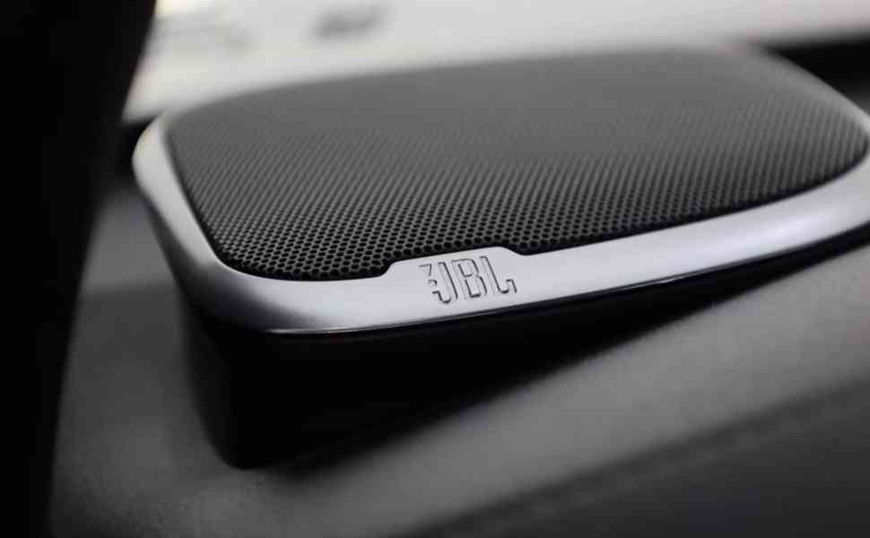 Toyota Hilux 2.8 D-4D 4x4 Invincible 150kw - foto 25