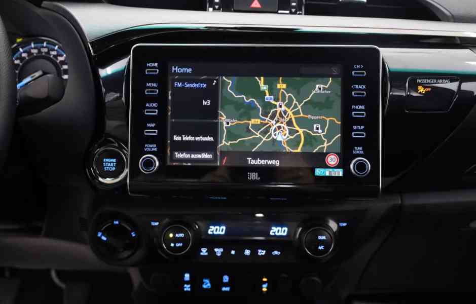 Toyota Hilux 2.8 D-4D 4x4 Invincible 150kw - foto 12