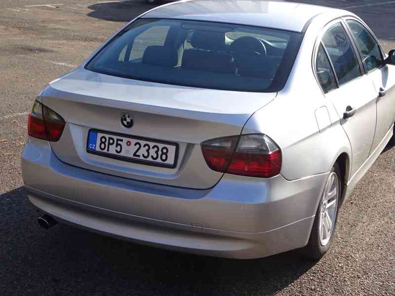 BMW 320i r.v.2005 (110 kw) - foto 4