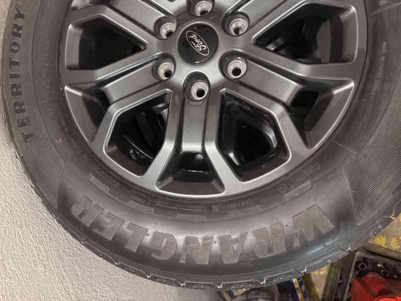 nové pneumatiky + elektrony - foto 5