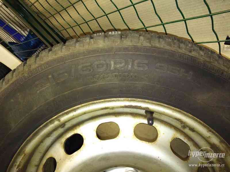 Zimní pneu Nokian 215/60 R16 5x112 na - foto 4