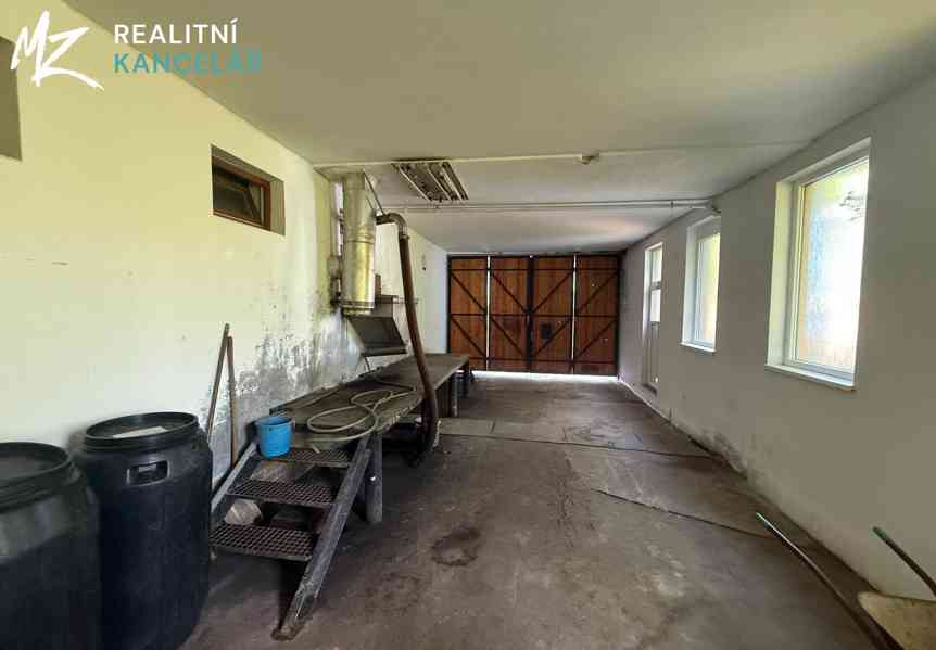 Prodej vícegeneračního domu 437 m², pozemek 1384 m² - foto 29