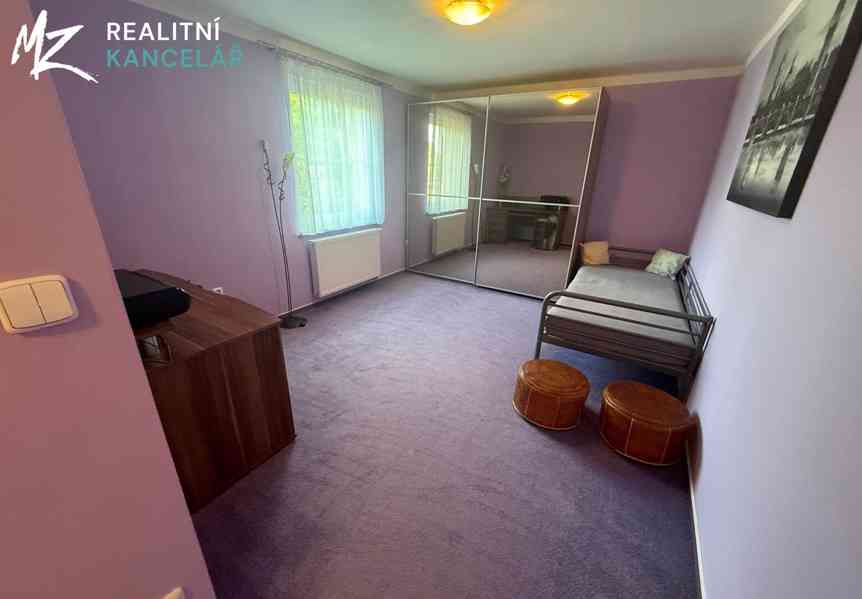 Prodej vícegeneračního domu 437 m², pozemek 1384 m² - foto 16