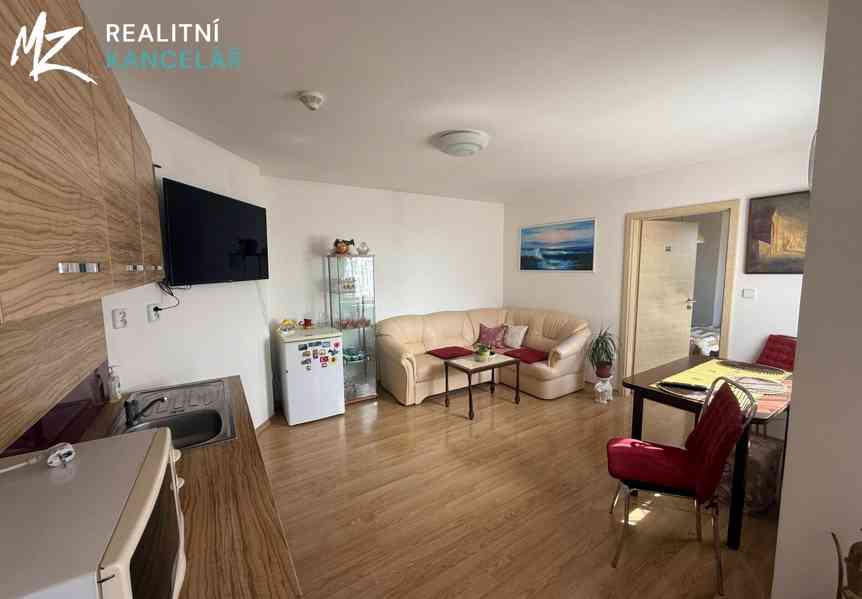 Prodej vícegeneračního domu 437 m², pozemek 1384 m² - foto 19