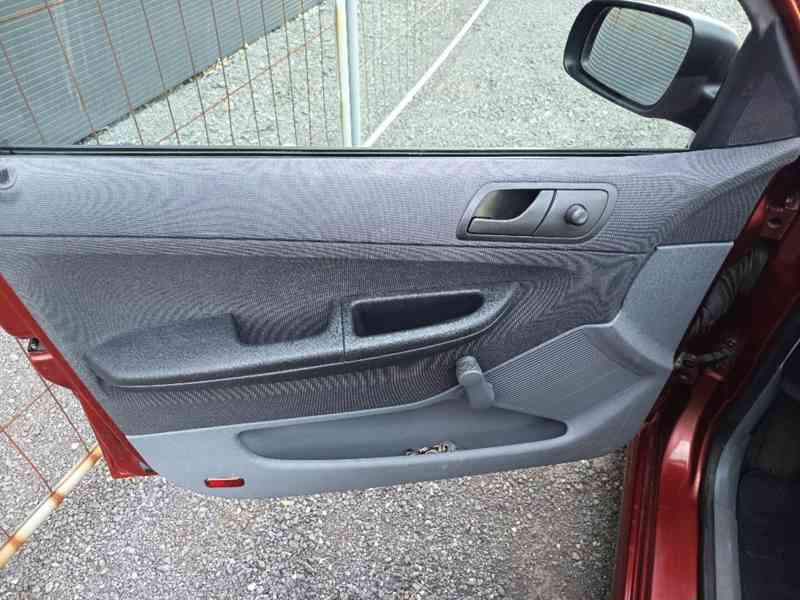 ŠKODA Fabia 1,4MPI ČR - foto 18