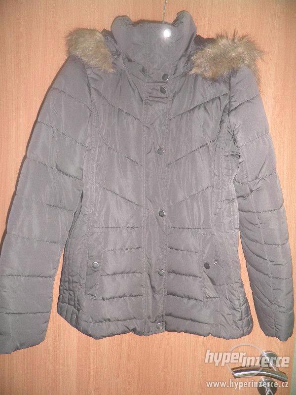 Zimní bundu Camaieu khaki barvy vel.38 - foto 2