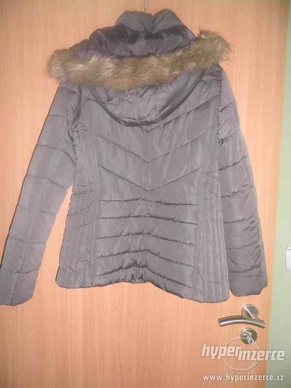 Zimní bundu Camaieu khaki barvy vel.38 - foto 4