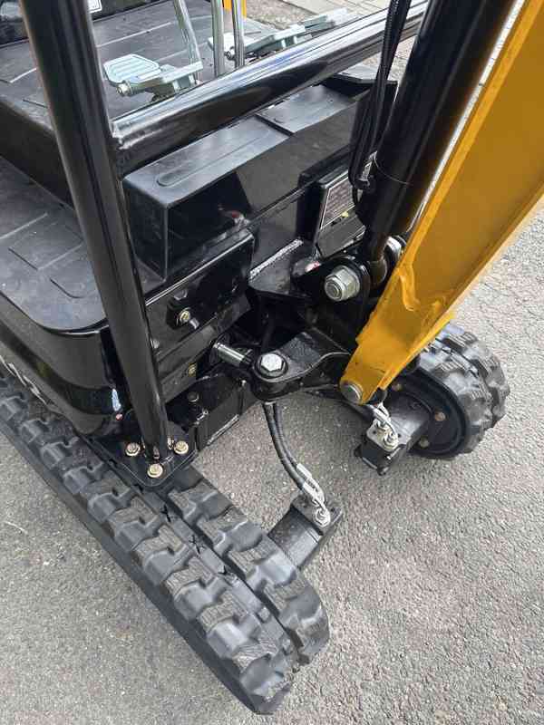 Bagr CR12P , minibagr - diesel kubota - foto 6