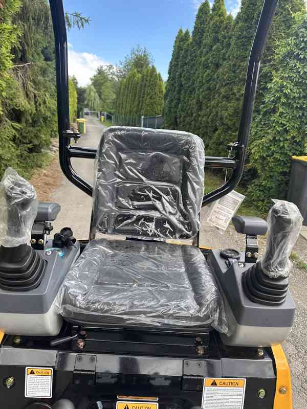 Bagr CR12P , minibagr - diesel kubota - foto 7