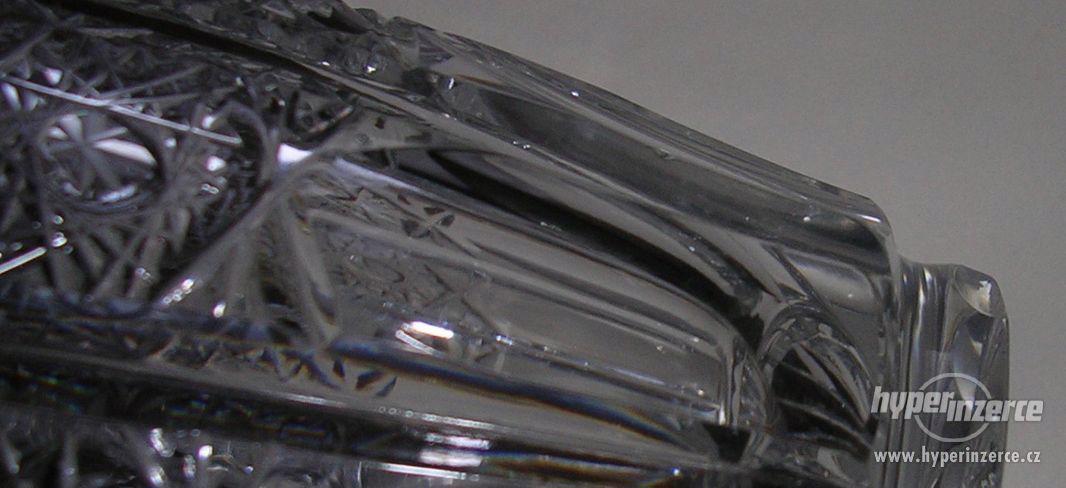 ručně broušená skleněná váza z českého křišťálu - foto 6