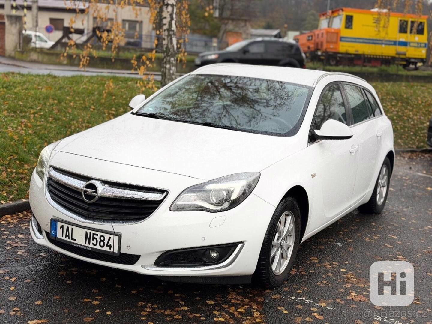 Opel Insignia - foto 1