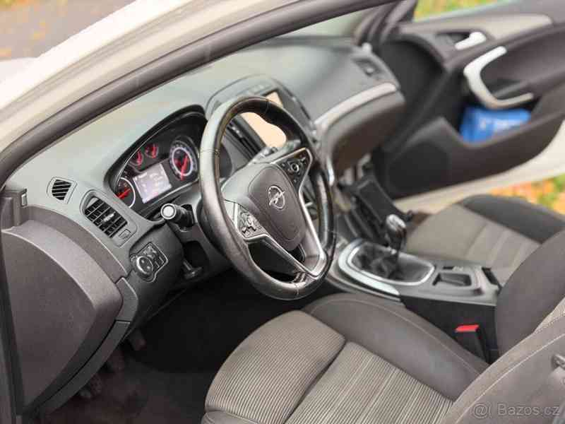 Opel Insignia - foto 12