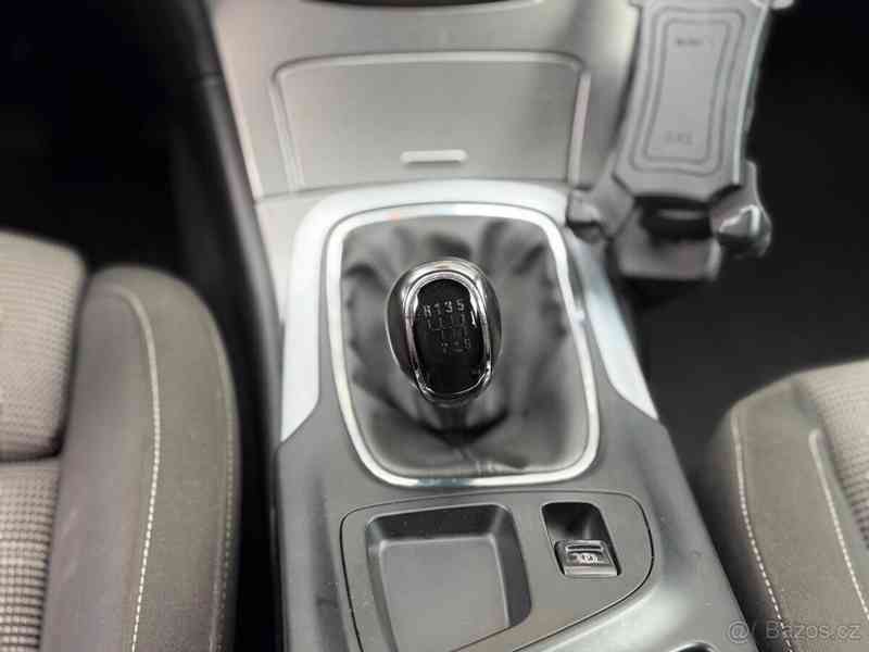 Opel Insignia - foto 16