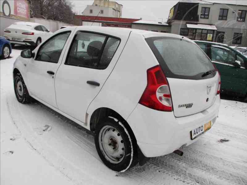 Dacia Sandero 1,4 i - foto 3