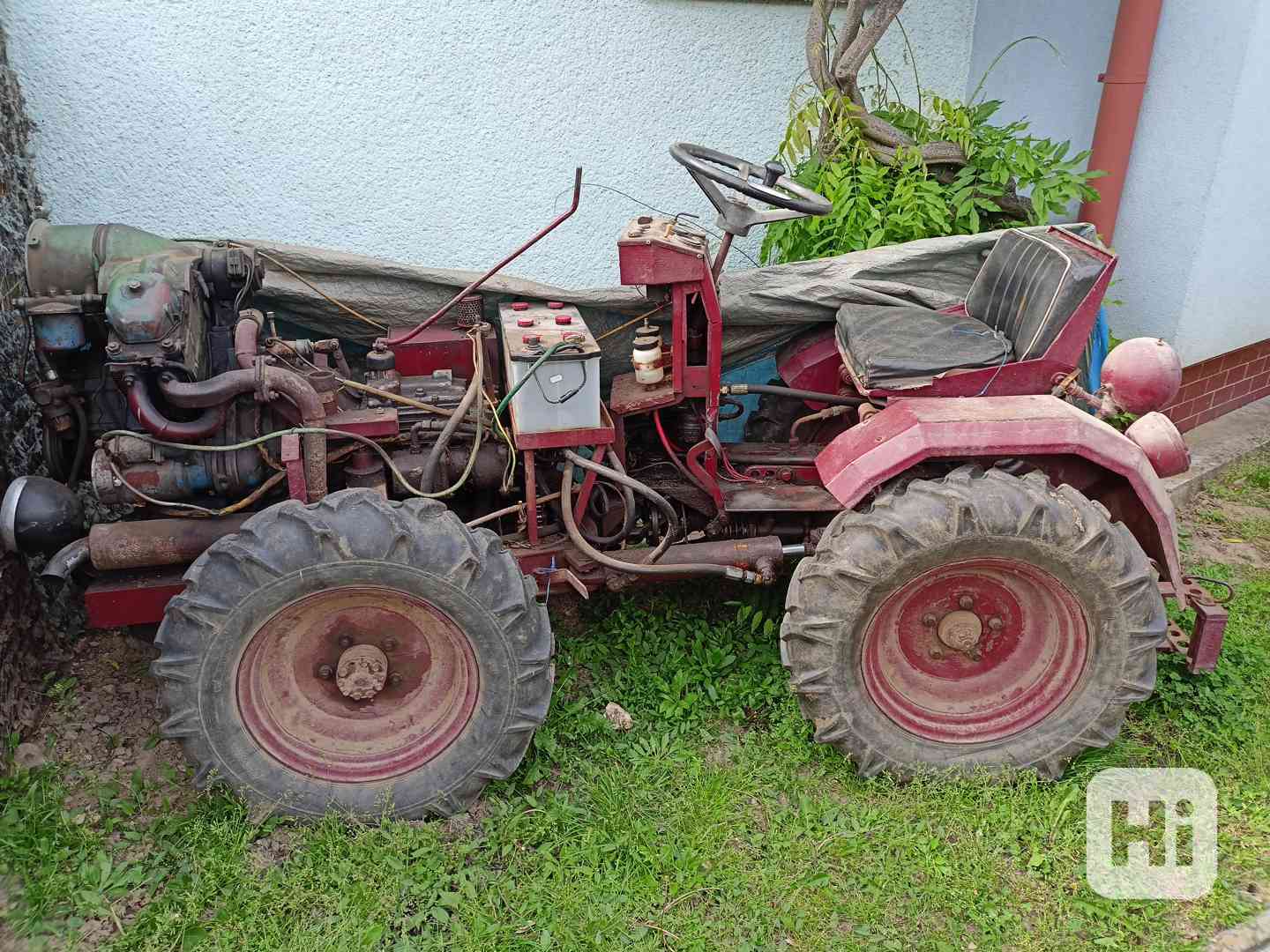 Traktor  - foto 1