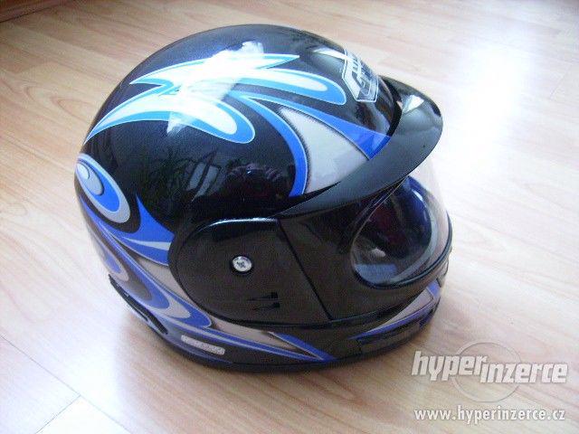 Moto helmy moto přilby cestovní i krosové nové zabalené - foto 8