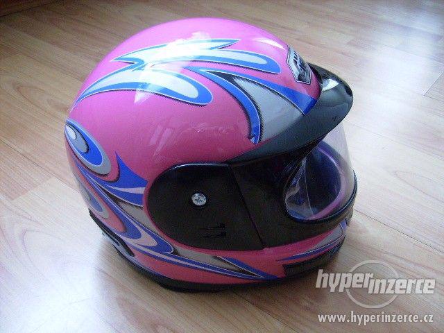 Moto helmy moto přilby cestovní i krosové nové zabalené - foto 10
