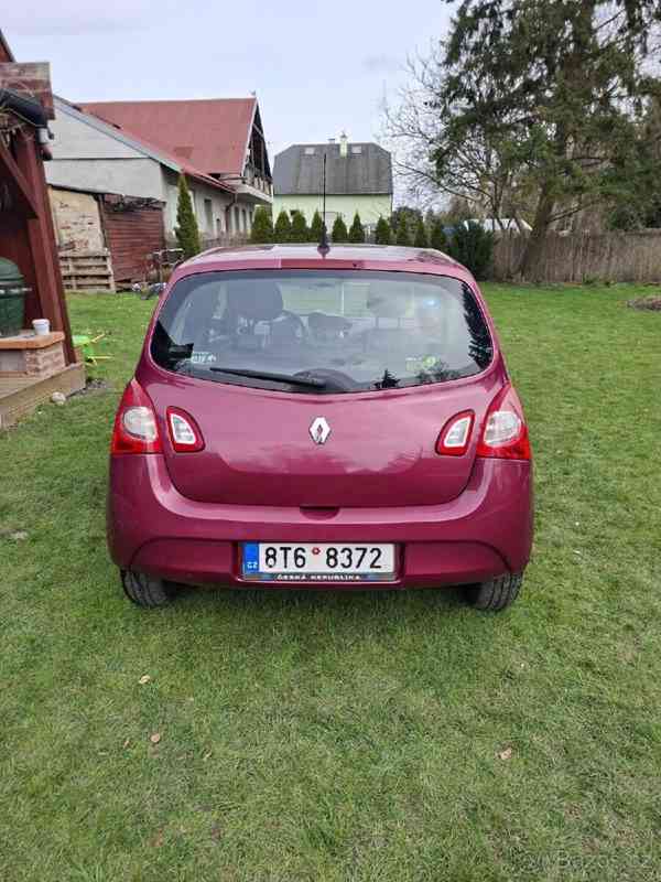 Renault Twingo 1,2   2012 - foto 2