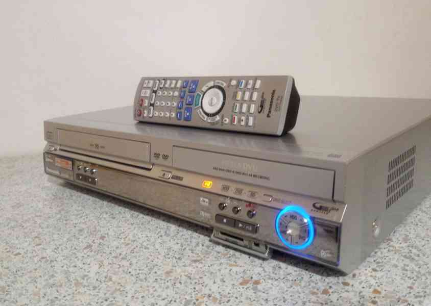 ⚠️VHS-HDD-DVD rekordér Panasonic DMR-EH80 - foto 4