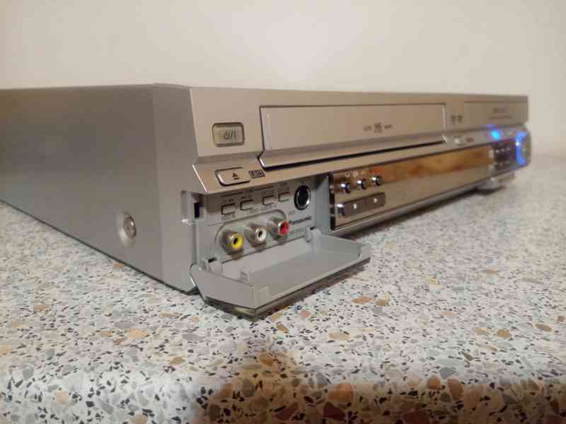 ⚠️VHS-HDD-DVD rekordér Panasonic DMR-EH80 - foto 3