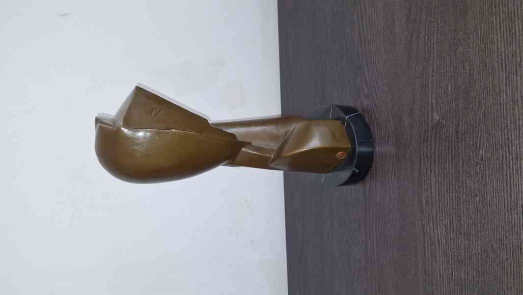 Kubistická hlava  - bronz  - foto 6