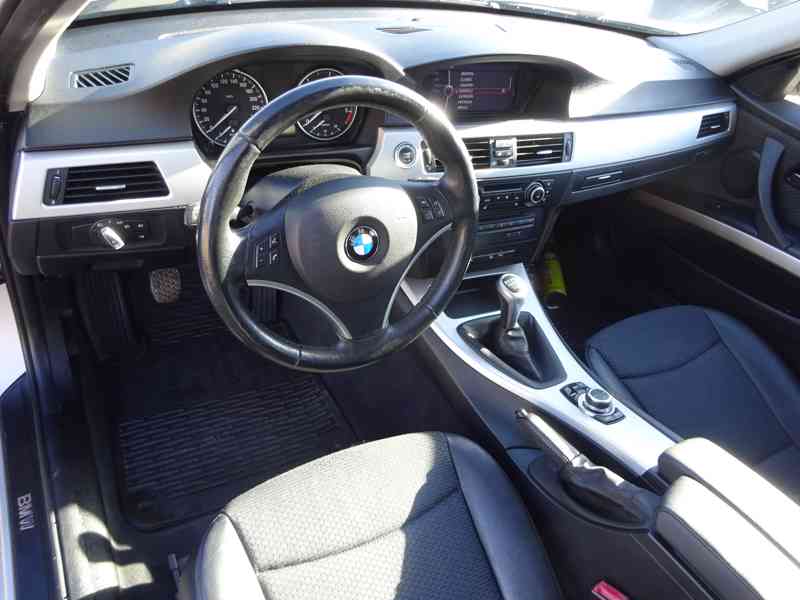 BMW 320 D X-DRIVE Touring r.v.2010 (135 kw)  - foto 5