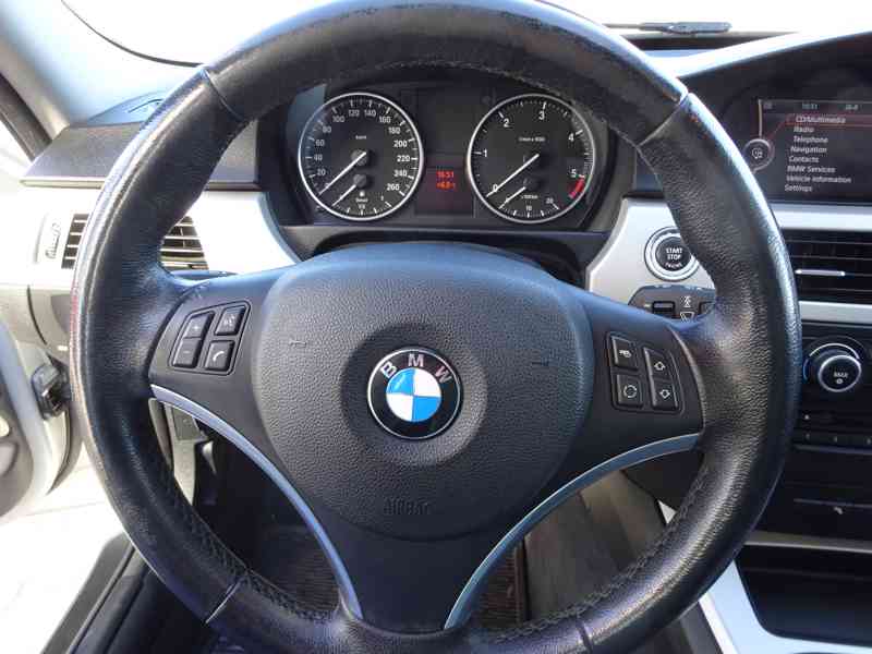 BMW 320 D X-DRIVE Touring r.v.2010 (135 kw)  - foto 11