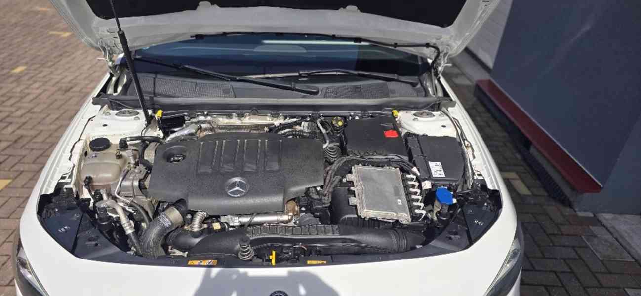 Mercedes A 220 d 4MATIC 1. majitel - foto 3