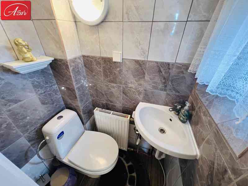 Skvělý rodinný dům 6+kk po kompletní rekonstrukci v Oseku - foto 19