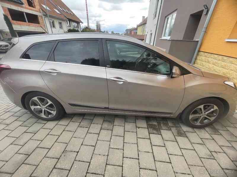 Hyundai i30 1,6 benzin gdi 99kw 1 majitel - foto 2