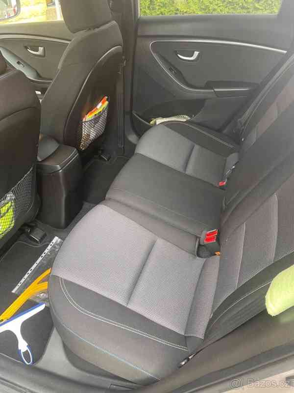 Hyundai i30 1,6 benzin gdi 99kw 1 majitel - foto 9