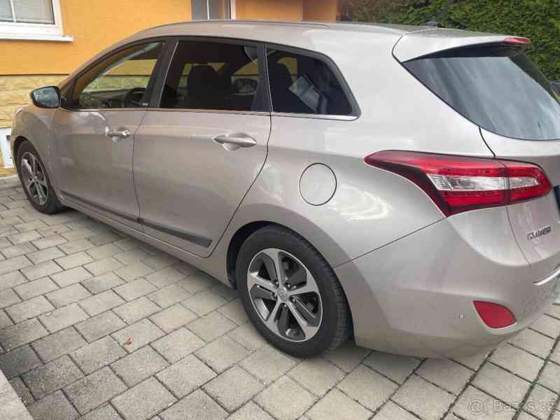 Hyundai i30 1,6 benzin gdi 99kw 1 majitel - foto 4