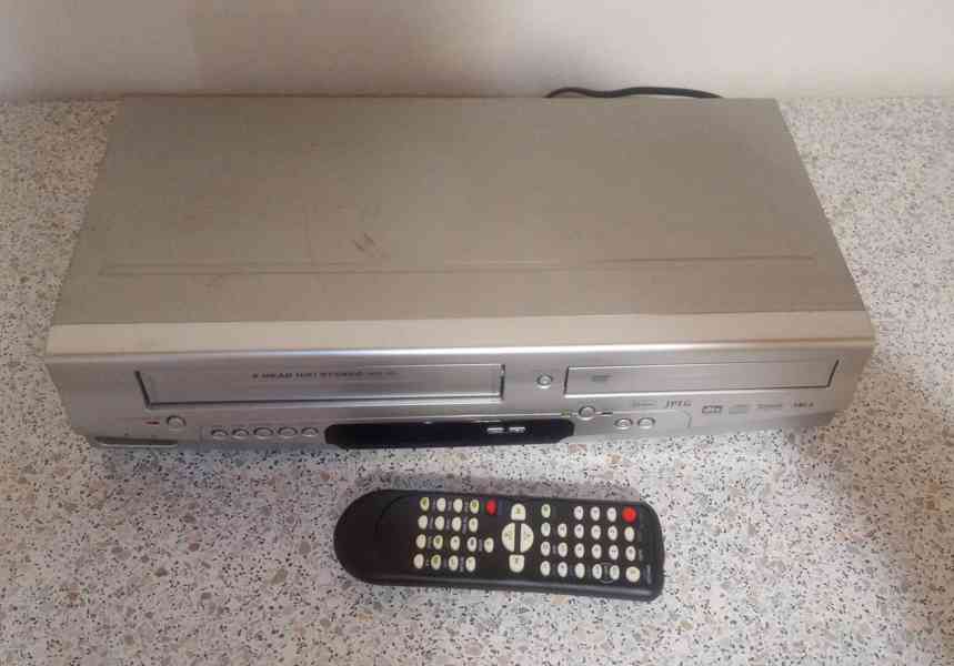 DVD-VHS kombo Funai DDVR-7830D - foto 5