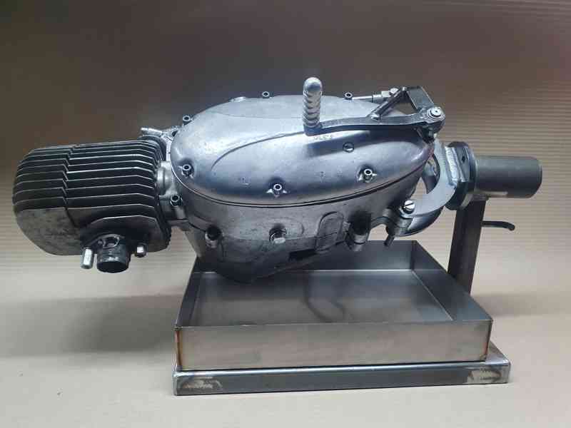 Jawa 50 pionýr, babetta, jawetta polohovadlo na GO motoru - foto 6