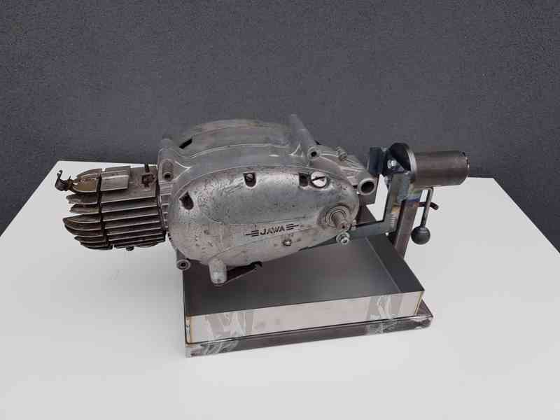Jawa 50 pionýr, babetta, jawetta polohovadlo na GO motoru - foto 4