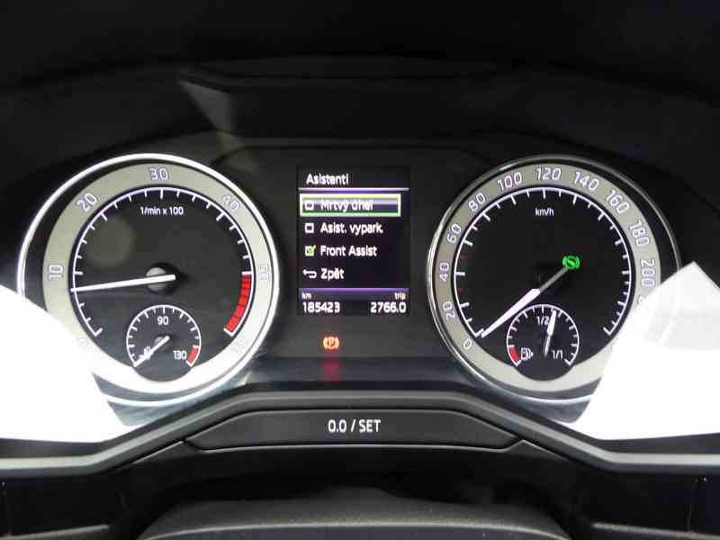 ŠKODA Superb Combi L&K 2,0 TDI 140 kW 4x4 DSG, 3058 - foto 21