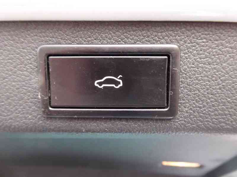 ŠKODA Superb Combi L&K 2,0 TDI 140 kW 4x4 DSG, 3058 - foto 14