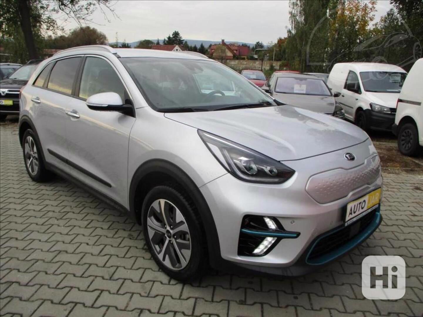 Kia E-niro 0,0 64kWh Executive SoH 100%-REZERVOVÁNO - foto 1