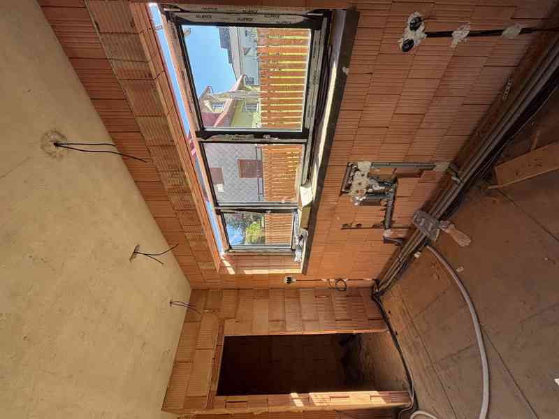 Prodej rozestavěného RD  - foto 12