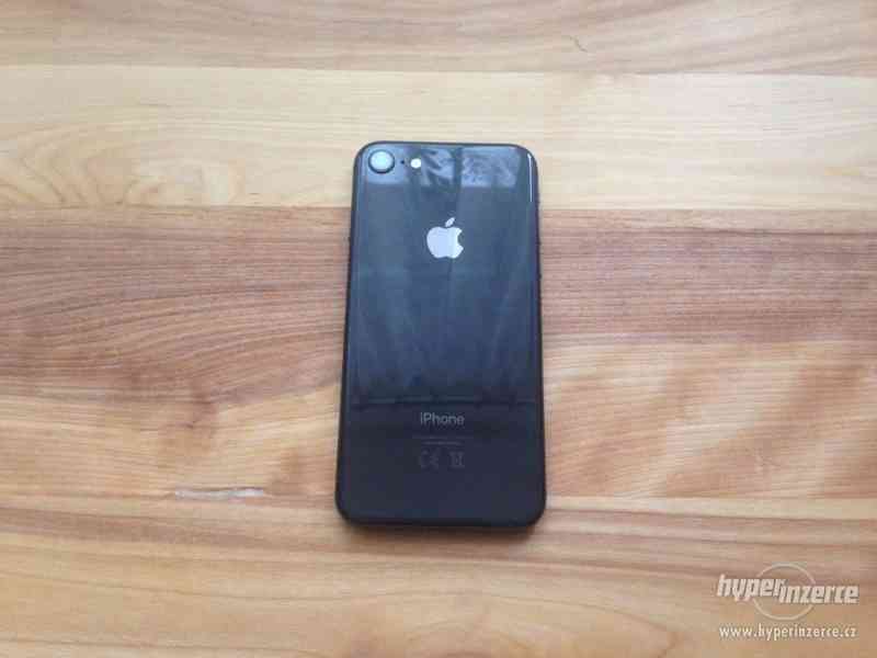 Apple iPhone 8, 64GB - foto 3