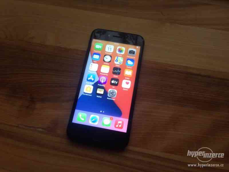 Apple iPhone 8, 64GB - foto 7