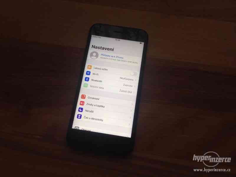 Apple iPhone 8, 64GB - foto 8